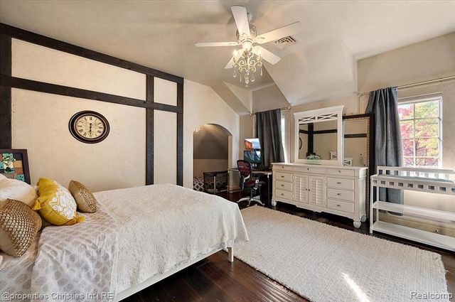 3701 Northwood, West Bloomfield, MI 48324