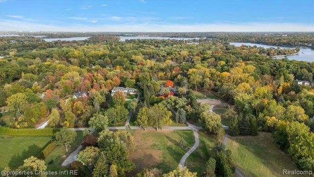 3701 Northwood, West Bloomfield, MI 48324