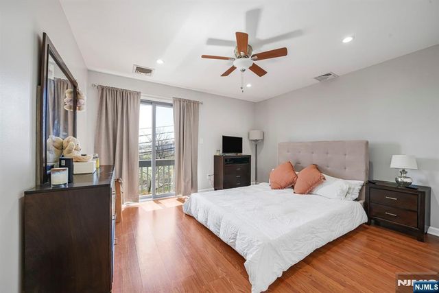 855 Valley Brook Avenue 1B, Lyndhurst, NJ 07071