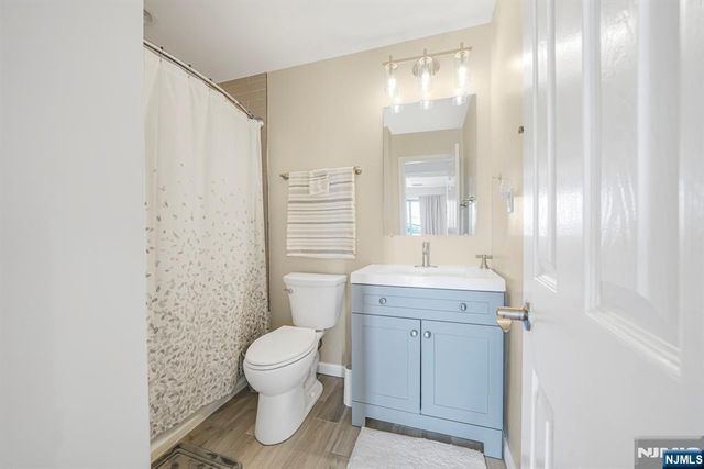 855 Valley Brook Avenue 1B, Lyndhurst, NJ 07071