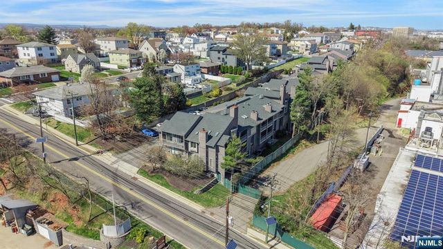 855 Valley Brook Avenue 1B, Lyndhurst, NJ 07071