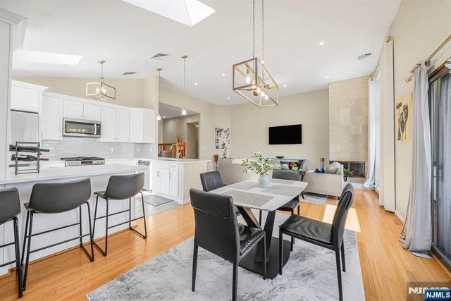 855 Valley Brook Avenue 1B, Lyndhurst, NJ 07071