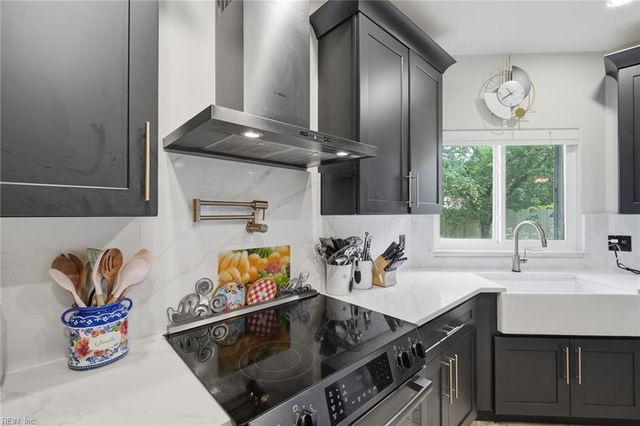 3217 Marengo DR, Virginia Beach, VA 23456