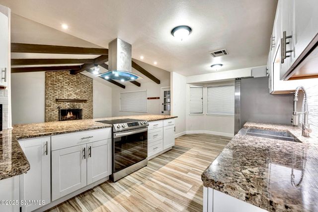 1890 san acacio Street, Las Cruces, NM 88001