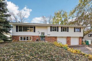 9141 N 35th Avenue N, New Hope, MN 55427