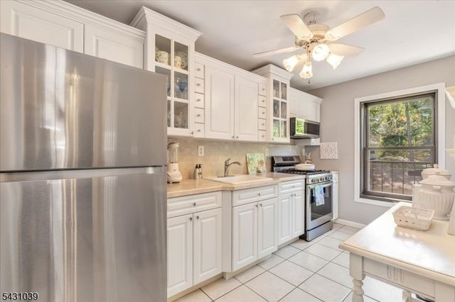 53 Sandra Circle 3, Westfield Town, NJ 07090