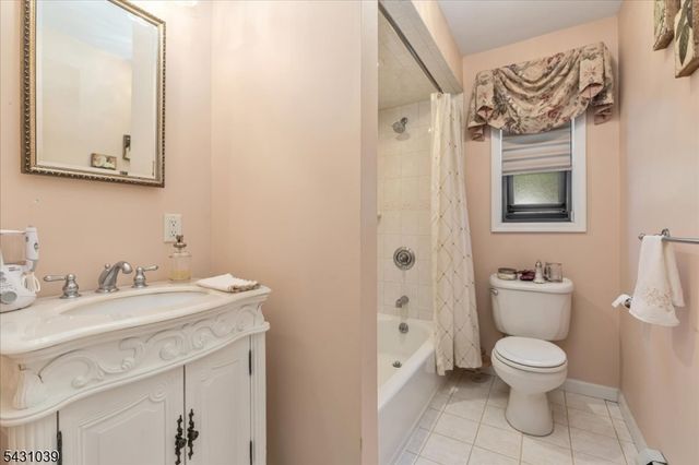 53 Sandra Circle 3, Westfield Town, NJ 07090
