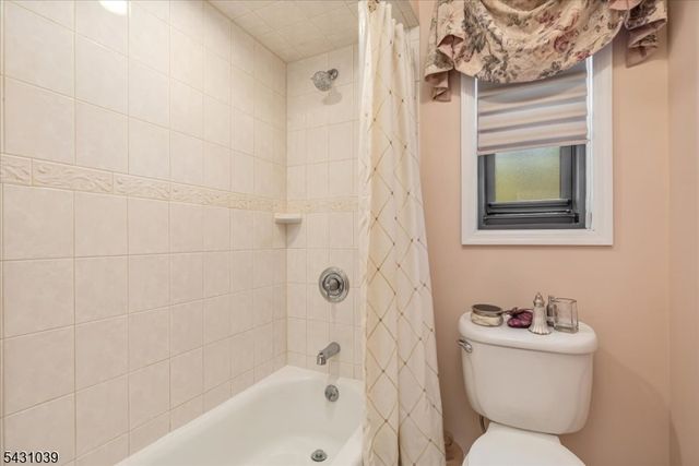 53 Sandra Circle 3, Westfield Town, NJ 07090