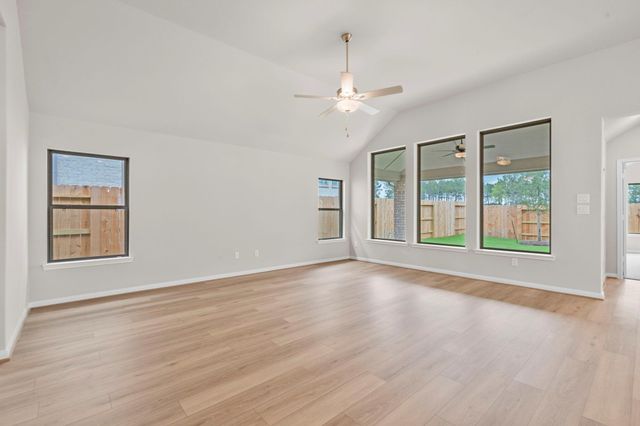 26160 Treetop Terrace Lane, Montgomery, TX 77316