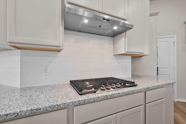 26160 Treetop Terrace Lane, Montgomery, TX 77316
