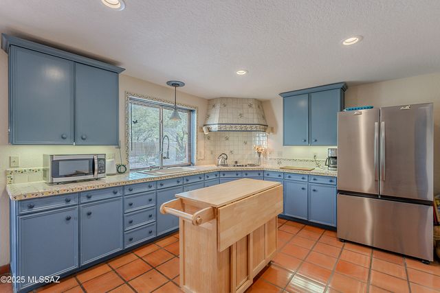 32 Circulo De Prado, Tubac, AZ 85646