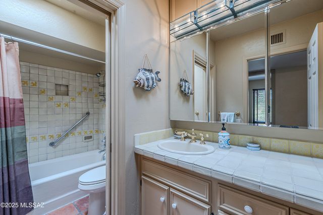 32 Circulo De Prado, Tubac, AZ 85646