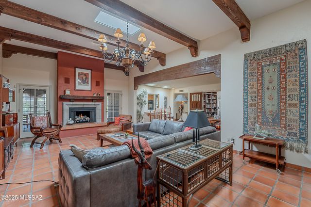 32 Circulo De Prado, Tubac, AZ 85646