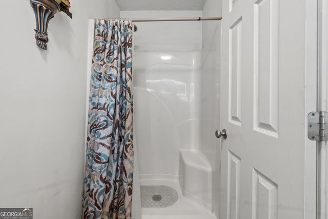 155 River Forest Drive NE, Milledgeville, GA 31061