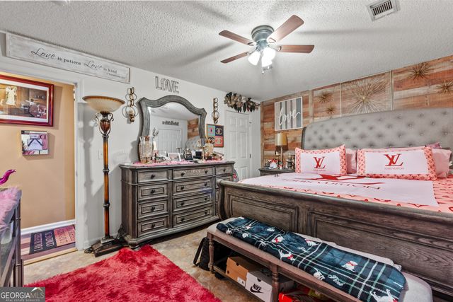 155 River Forest Drive NE, Milledgeville, GA 31061