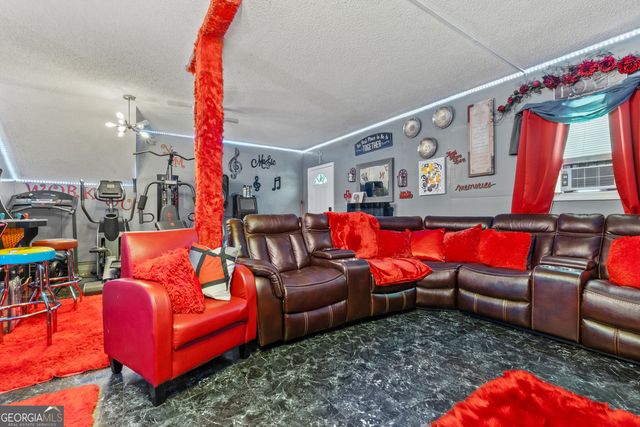 155 River Forest Drive NE, Milledgeville, GA 31061