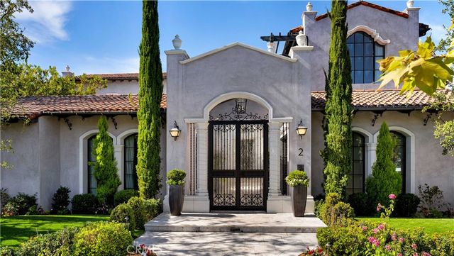 2 Thomas Road, Ladera Ranch, CA 92694