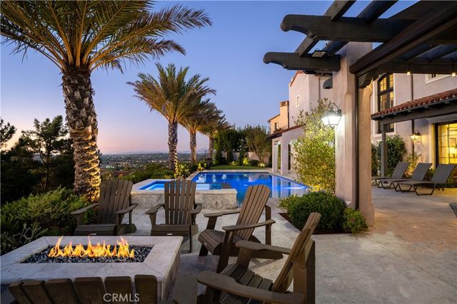 2 Thomas Road, Ladera Ranch, CA 92694