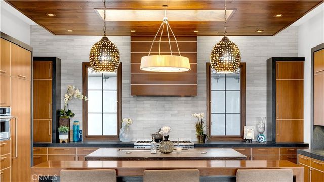 2 Thomas Road, Ladera Ranch, CA 92694