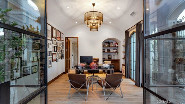 2 Thomas Road, Ladera Ranch, CA 92694