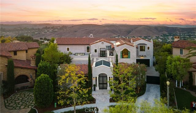 2 Thomas Road, Ladera Ranch, CA 92694