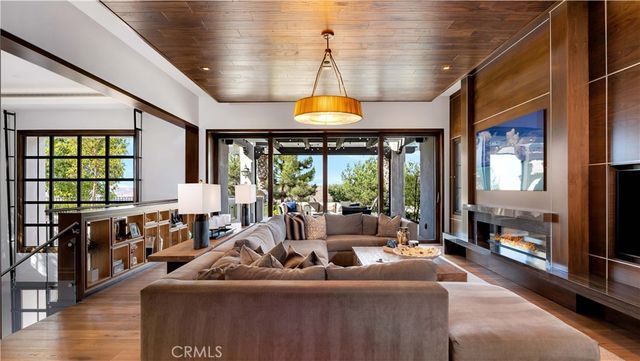 2 Thomas Road, Ladera Ranch, CA 92694