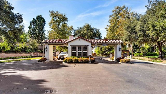 2 Thomas Road, Ladera Ranch, CA 92694