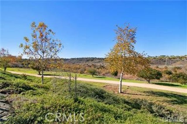 2 Thomas Road, Ladera Ranch, CA 92694