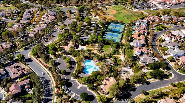 2 Thomas Road, Ladera Ranch, CA 92694