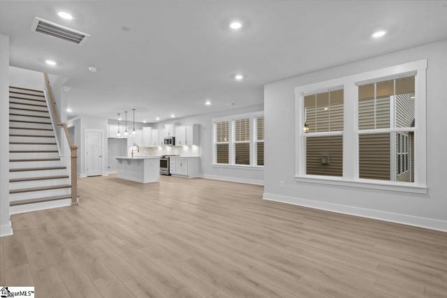 462 Amaryllis Lane, Woodruff, SC 29388