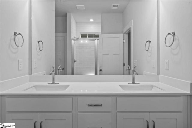 462 Amaryllis Lane, Woodruff, SC 29388