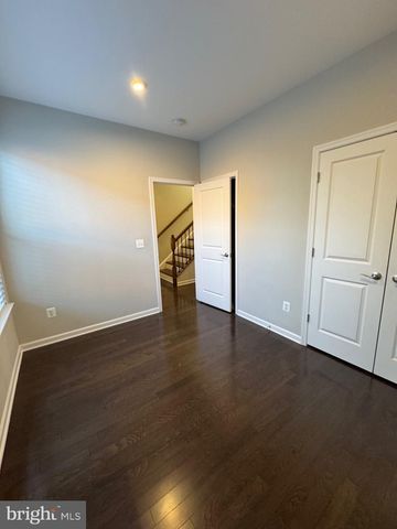 120 TOLOCKA TER NE, Leesburg, VA 20176