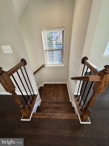 120 TOLOCKA TER NE, Leesburg, VA 20176