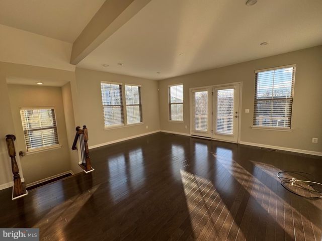 120 TOLOCKA TER NE, Leesburg, VA 20176