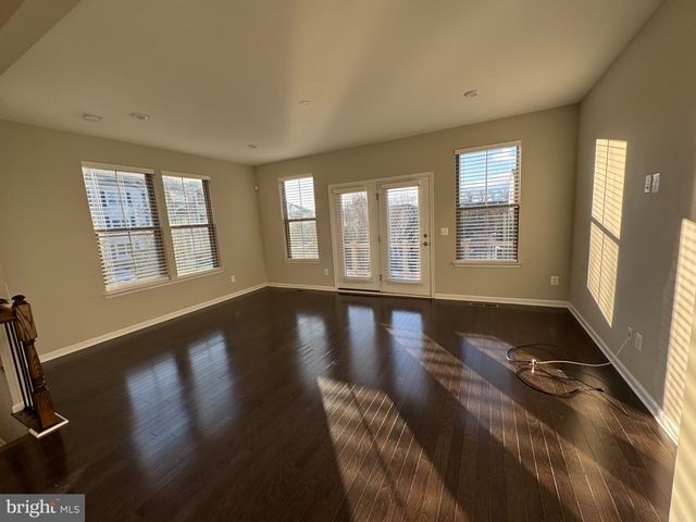 120 TOLOCKA TER NE, Leesburg, VA 20176