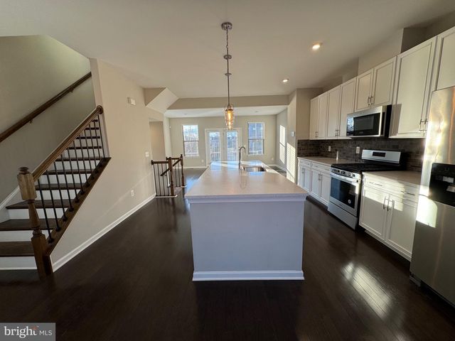 120 TOLOCKA TER NE, Leesburg, VA 20176