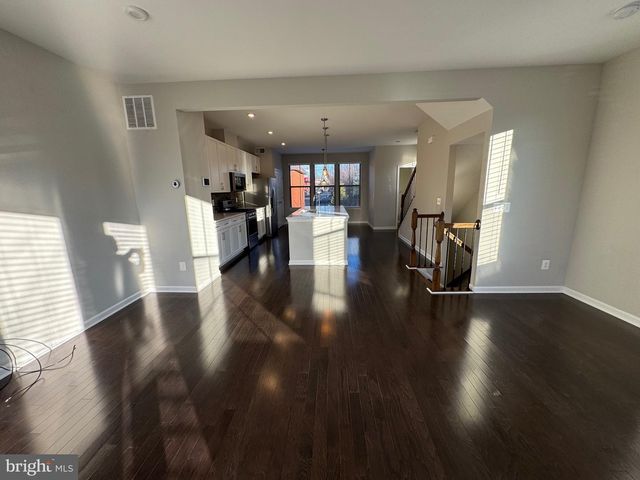 120 TOLOCKA TER NE, Leesburg, VA 20176