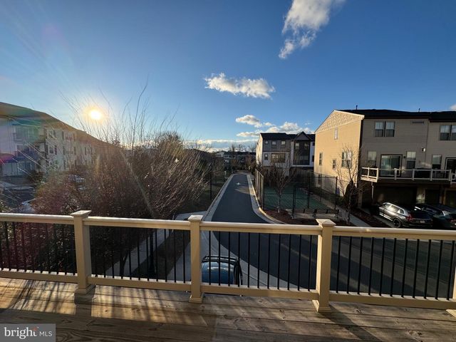 120 TOLOCKA TER NE, Leesburg, VA 20176