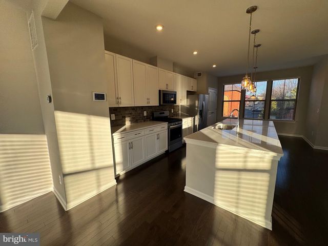 120 TOLOCKA TER NE, Leesburg, VA 20176