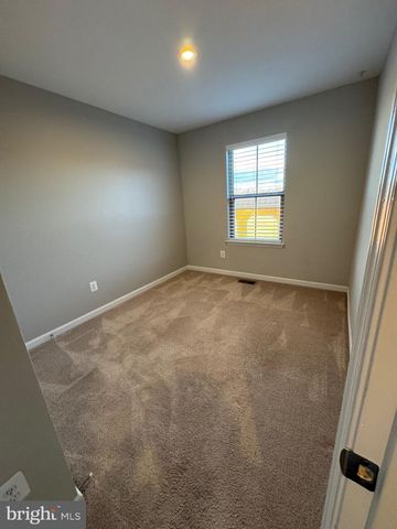 120 TOLOCKA TER NE, Leesburg, VA 20176