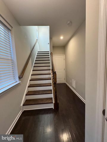 120 TOLOCKA TER NE, Leesburg, VA 20176