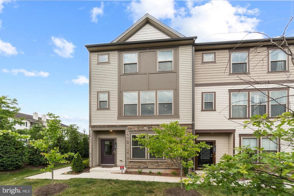 120 TOLOCKA TER NE, Leesburg, VA 20176