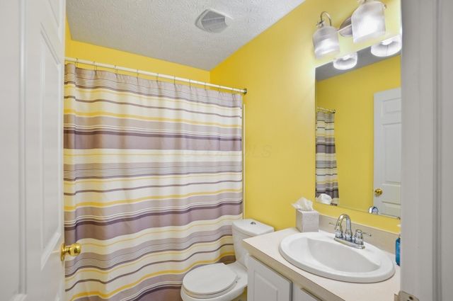 6213 Hampton Green Place, 2C, Dublin, OH 43016