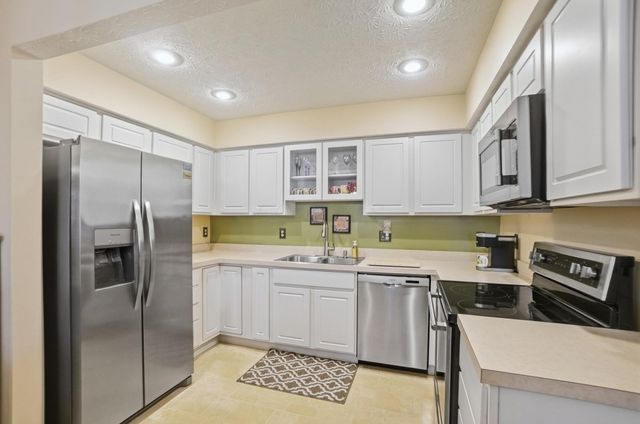 6213 Hampton Green Place, 2C, Dublin, OH 43016