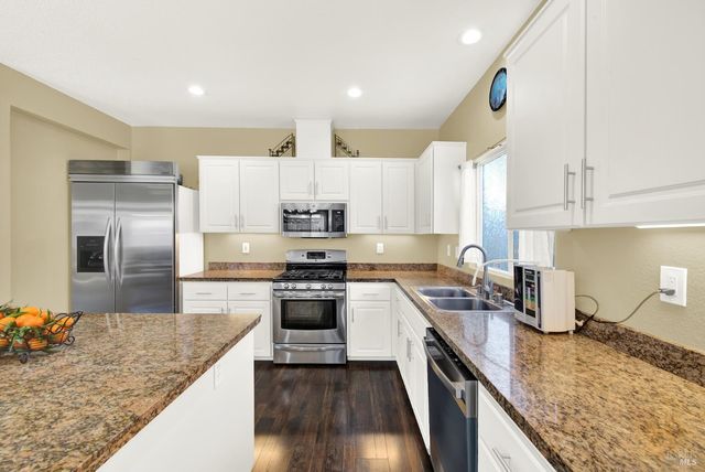 413 Meehan Ct, Suisun City, CA 94585