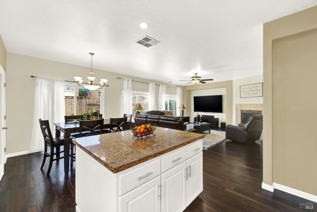 413 Meehan Ct, Suisun City, CA 94585