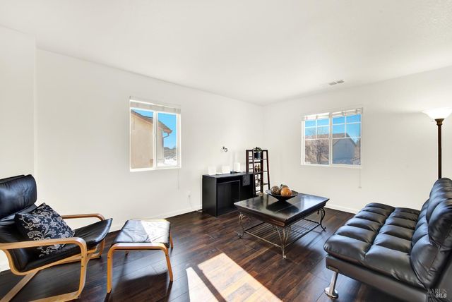 413 Meehan Ct, Suisun City, CA 94585