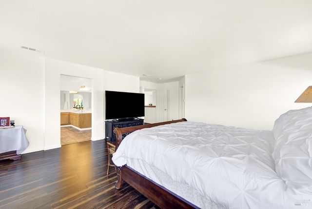 413 Meehan Ct, Suisun City, CA 94585