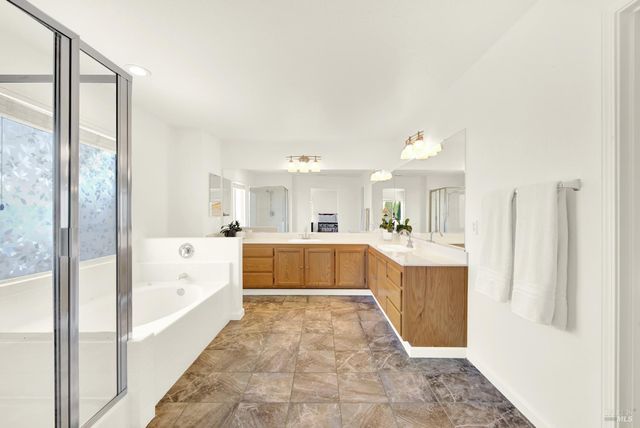 413 Meehan Ct, Suisun City, CA 94585