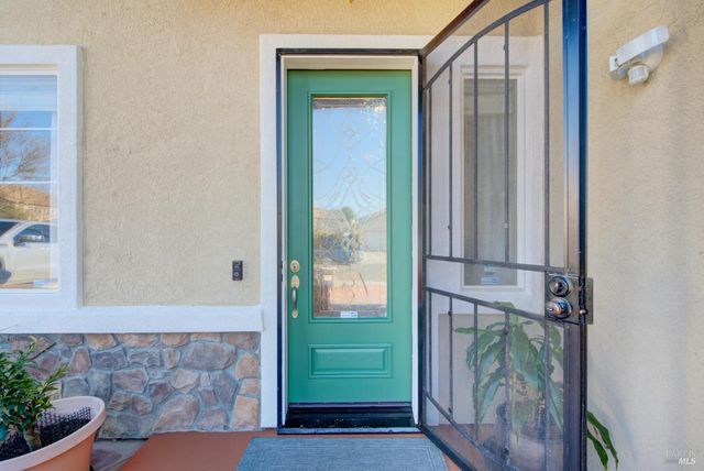 413 Meehan Ct, Suisun City, CA 94585